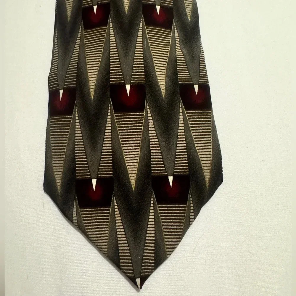 Ziggurat by Mulberry Neckwear Tie 100% silk Vintage